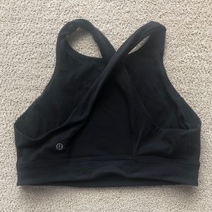 Lululemon high-neck cross back sports bra NWOT